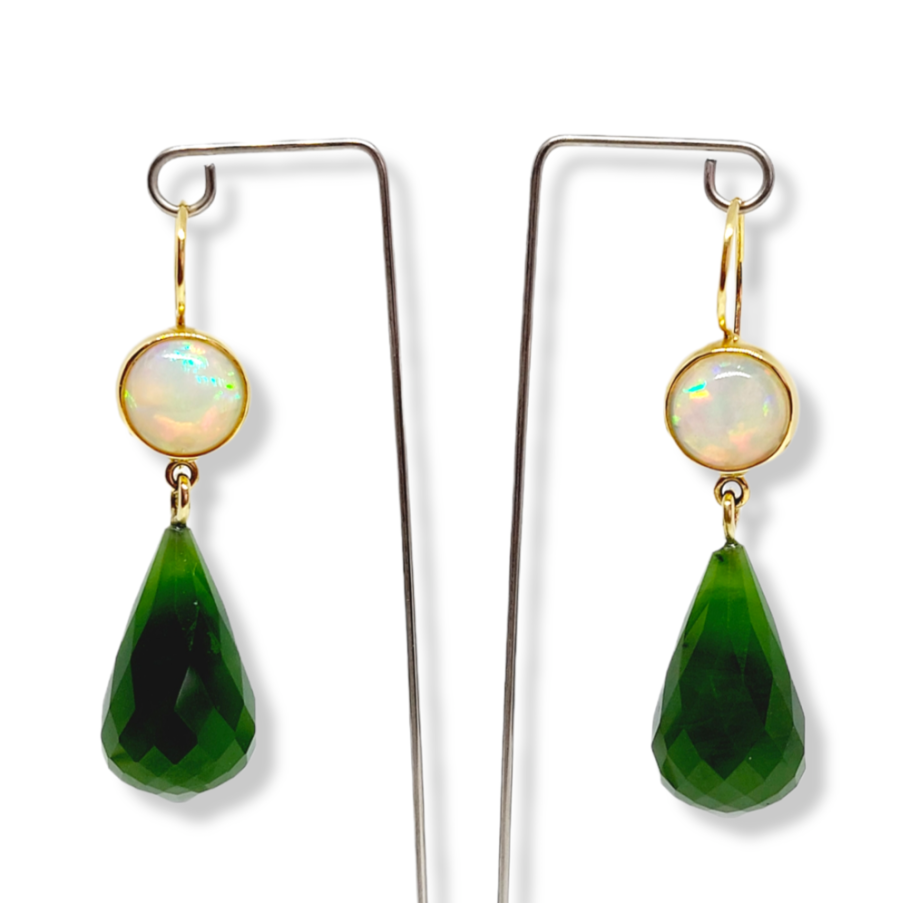 Ohrringe mit Opal und Jade 750er Gold